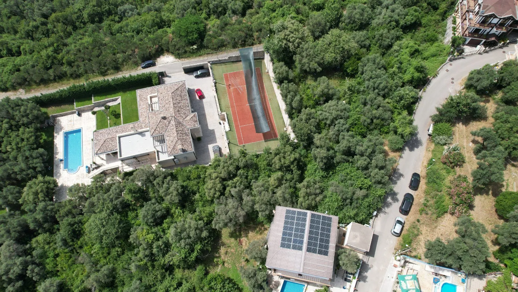 Prodaja, plac, 900m², Bečići, Budva