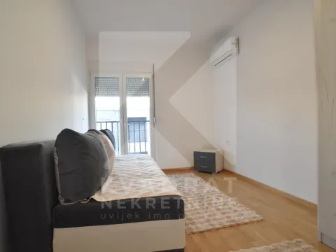 Rent, two bedroom apartment, 68m², Stara Varoš, Podgorica - image 6