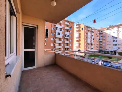 Rent, apartment, 64m², Stari Aerodrom, Podgorica - image 13