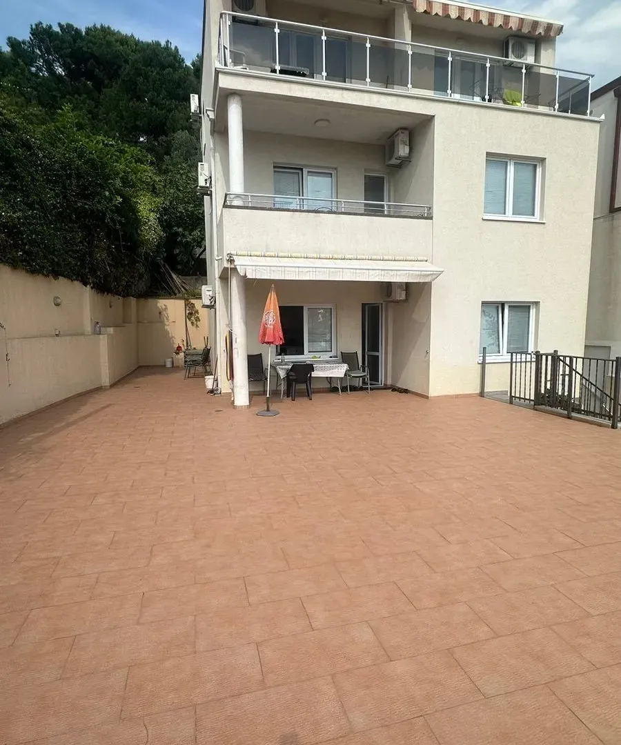Sale, house, 515m², Bar, Crna Gora