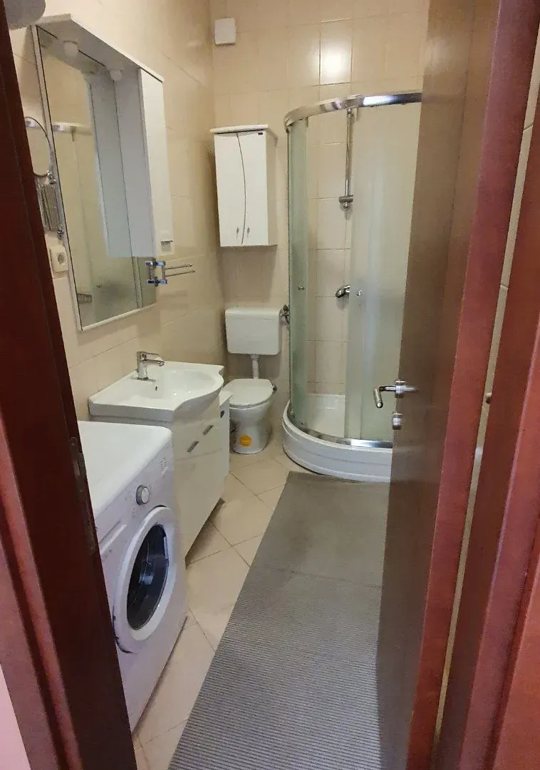 Izdavanje, jednosoban stan, 50m², Kumbor, Herceg Novi