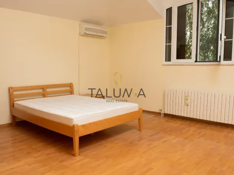 Sale, house, 450m², Zagorič, Podgorica - image 8