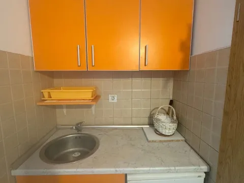 Prodaja, trosoban stan, 83m², Petrovac, Budva - image 5