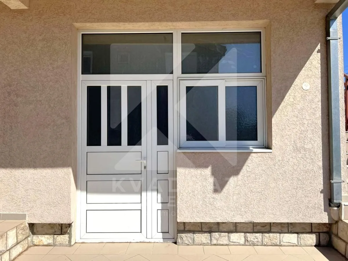 Rent, studio apartment, 30m², Zlatica, Podgorica