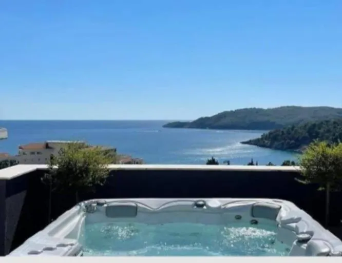 Izdavanje, jednosoban stan, 46m², Bečići, Budva