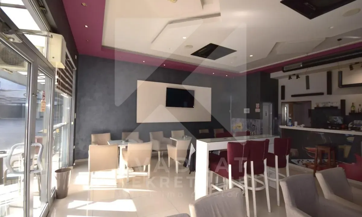 Prodaja, poslovni prostor, 55m², Tuški Put, Podgorica