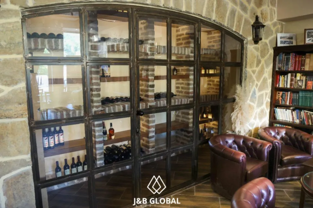 Prodaja, ugostiteljski objekat, 100m², Rijeka Crnojevića, Cetinje