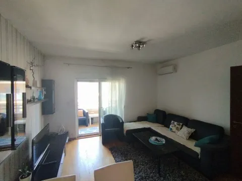 Izdavanje, stan, 65m², City Kvart, Podgorica