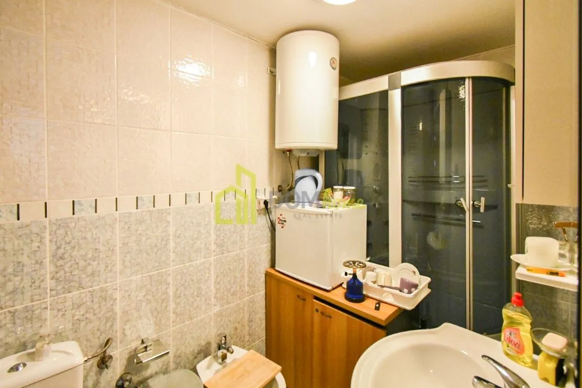 Sale, four bedroom apartment, 157m², Pobrežje, Podgorica