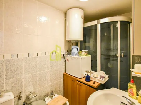 Prodaja, četvorosoban stan, 157m², Pobrežje, Podgorica - image 10