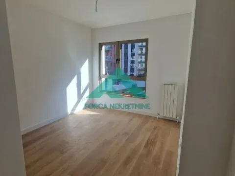 Izdavanje, trosoban stan, 75m², Savski Venac, Beograd - image 12