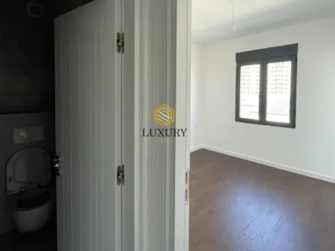 Prodaja, dvosoban stan, 51m², Kod Big Fashion-a, Podgorica - image 4