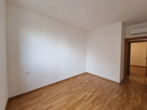 Sale, two bedroom apartment, 62m², Bečići, Budva - image 11