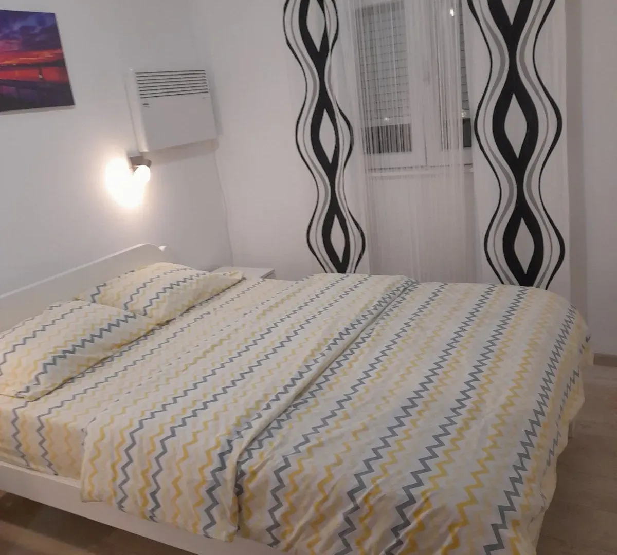 Izdavanje, dvosoban stan, 52m², Kalimanj, Tivat
