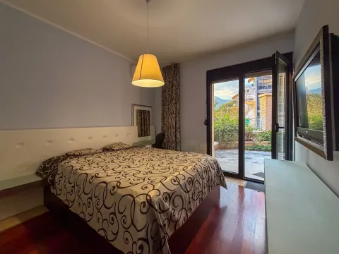 Prodaja, trosoban stan, 85m², Dobrota, Kotor - image 12