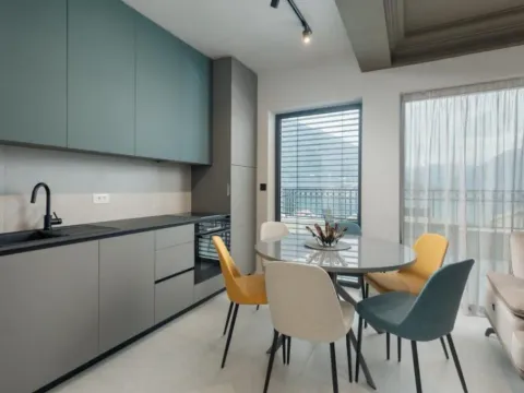 Prodaja, trosoban stan, 187m², Dobrota, Kotor - image 7