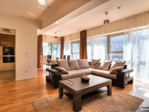 Sale, three bedroom apartment, 104m², Bečići, Budva
