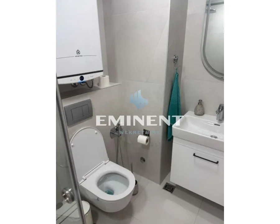 Rent, four bedroom apartment, 100m², Novi Beograd Blok 65, Novi Beograd Sve Podlokacije