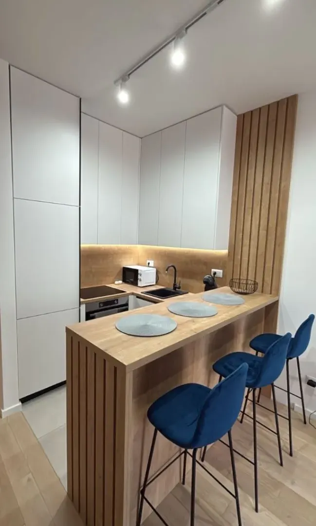 Stan-na-dan, garsonjera, 40m², Centar, Bar