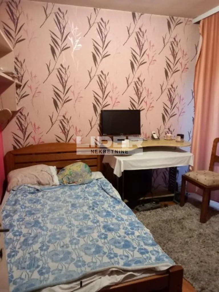 Prodaja, kuća, 240m², Zvezdara Sve Podlokacije, Beograd