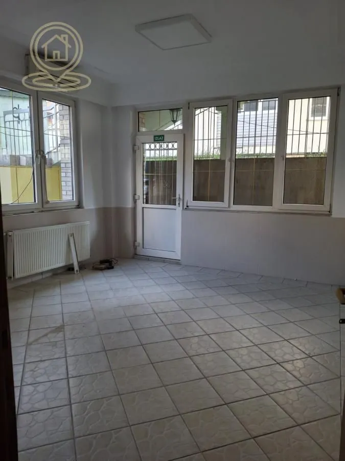 Rent, office space, 160m², Grbavica, Novi Sad Sve Podlokacije