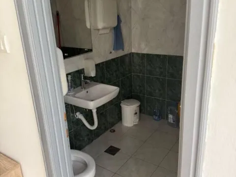 Izdavanje, poslovni prostor, 235m², Voždovac Sve Podlokacije, Beograd - image 9