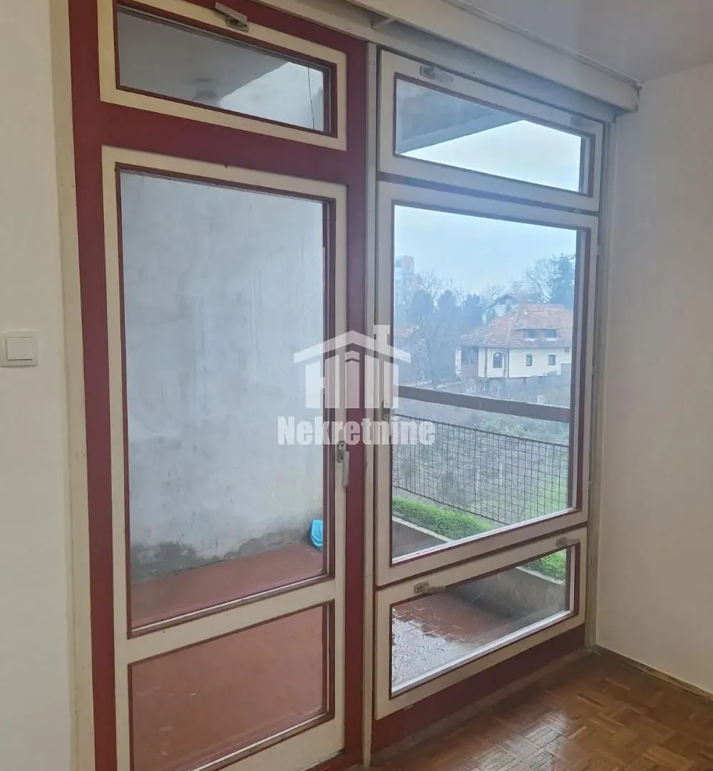 Prodaja, trosoban stan, 82m², Banjica, Voždovac Sve Podlokacije