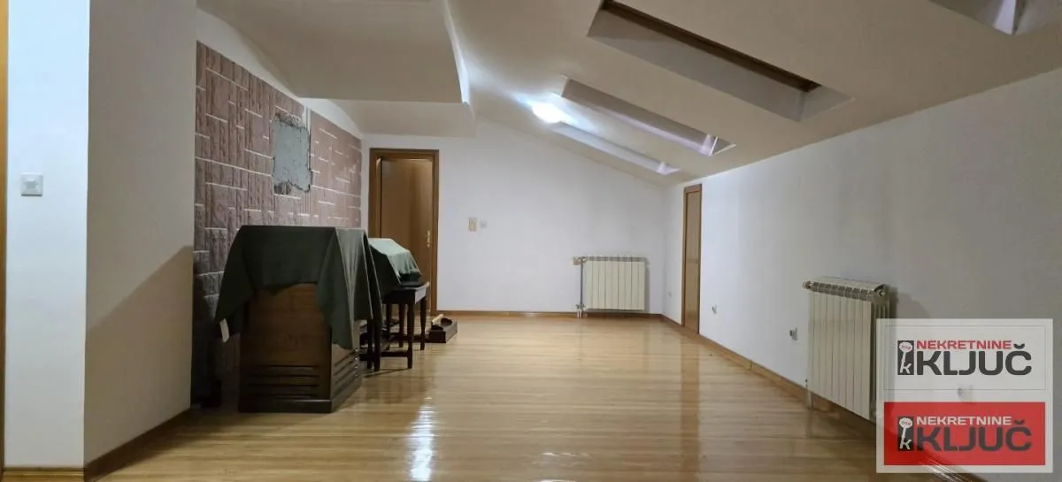 Rent, office space, 300m², Spens, Novi Sad Sve Podlokacije
