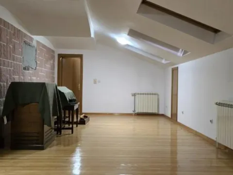 Izdavanje, poslovni prostor, 300m², Spens, Novi Sad Sve Podlokacije - image 17