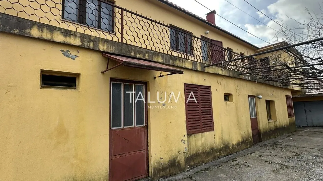 Sale, house, 195m², Cetinje, Crna Gora