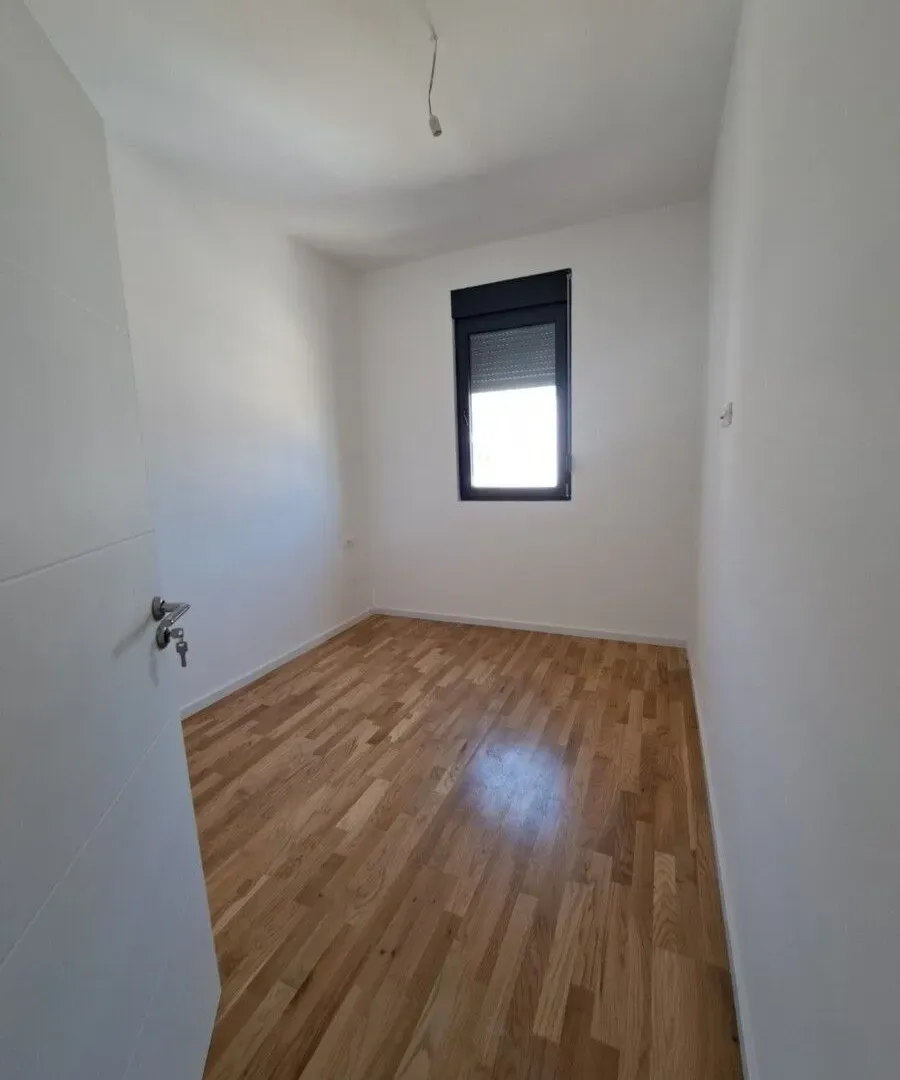 Rent, two bedroom apartment, 64m², Tološi, Podgorica