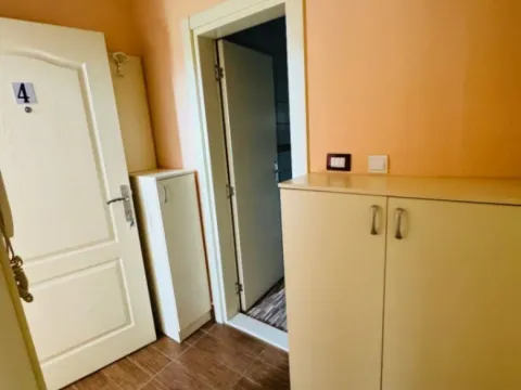 Izdavanje, kuća, 35m², Gornja Gorica, Podgorica - image 12