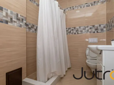 Izdavanje, kuća, 130m², Podgorica, Crna Gora - image 9