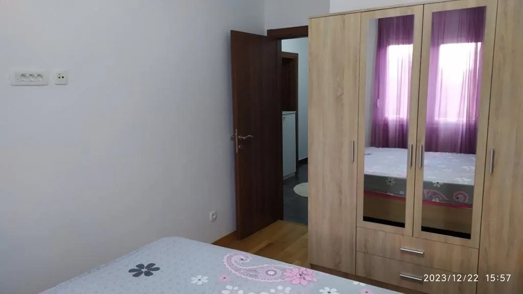 Izdavanje, dvosoban stan, 65m², Ljubović, Podgorica