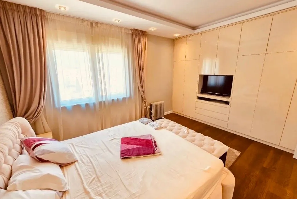 Sale, two bedroom apartment, 120m², Centar, Budva