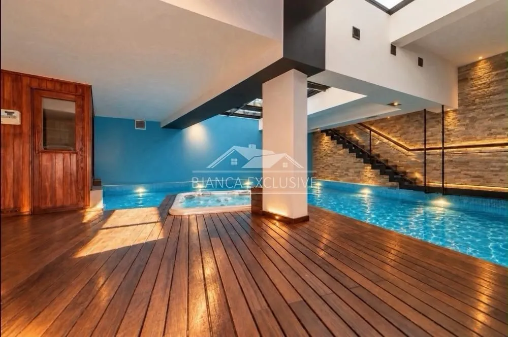 Prodaja, kuća, 1000m², Savski Venac, Beograd