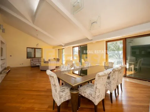 Rent, house, 380m², Mareza, Podgorica - image 44