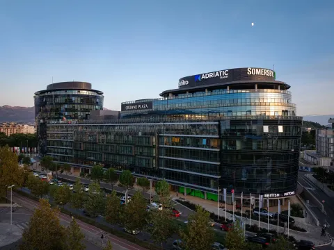 Prodaja, dvosoban stan, 106m², Kod Capital Plaze, Podgorica - image 21