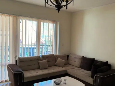 Izdavanje, dvosoban stan, 100m², Prčanj, Kotor - image 8