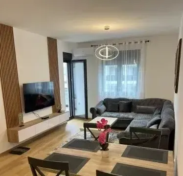 Izdavanje, jednosoban stan, 47m², City Kvart, Podgorica - image 3