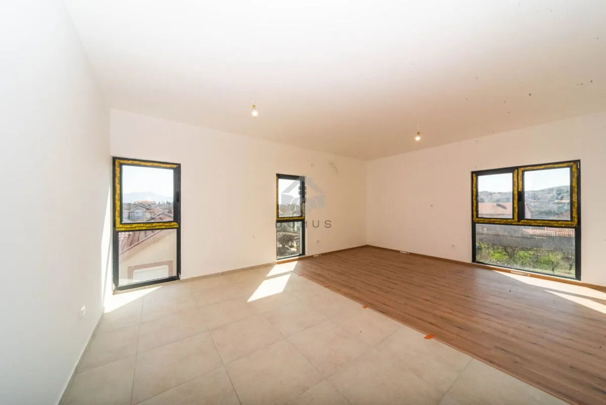 Prodaja, jednosoban stan, 45m², Zabjelo, Podgorica