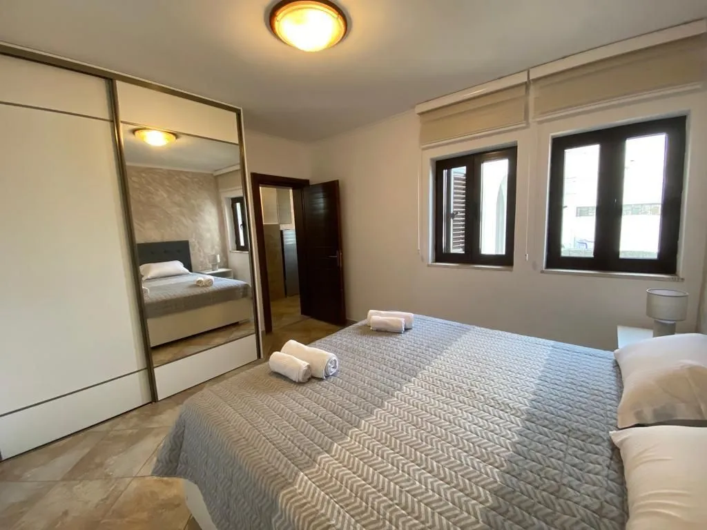 Rent, one bedroom apartment, 50m², Rafailovići, Budva