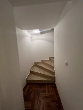 Izdavanje, stan, 175m², Pod Goricom, Podgorica - image 9