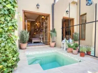 Prodaja, kuća, 160m², Podgorica, Crna Gora - image 1