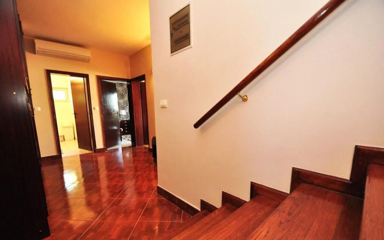 Prodaja, kuća, 330m², Baošići, Herceg Novi