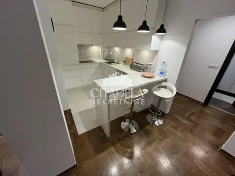 Izdavanje, trosoban stan, 67m², Zvezdara Sve Podlokacije, Beograd - image 2