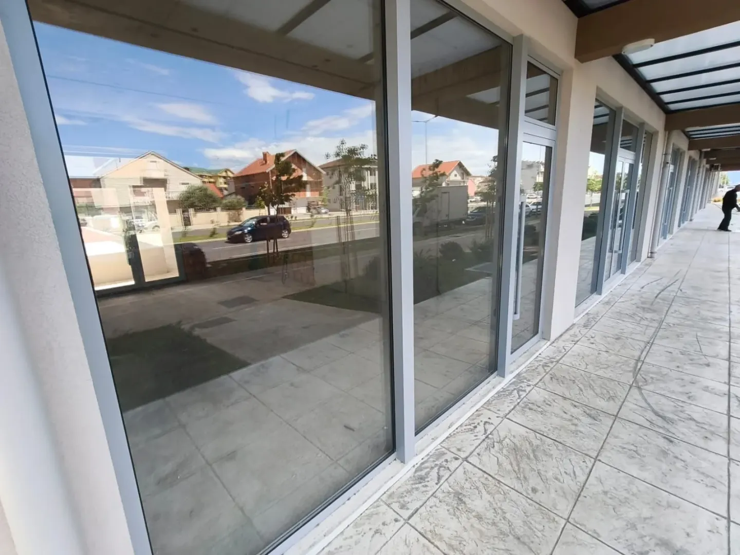 Izdavanje, poslovni prostor, 35m², Stari Aerodrom, Podgorica