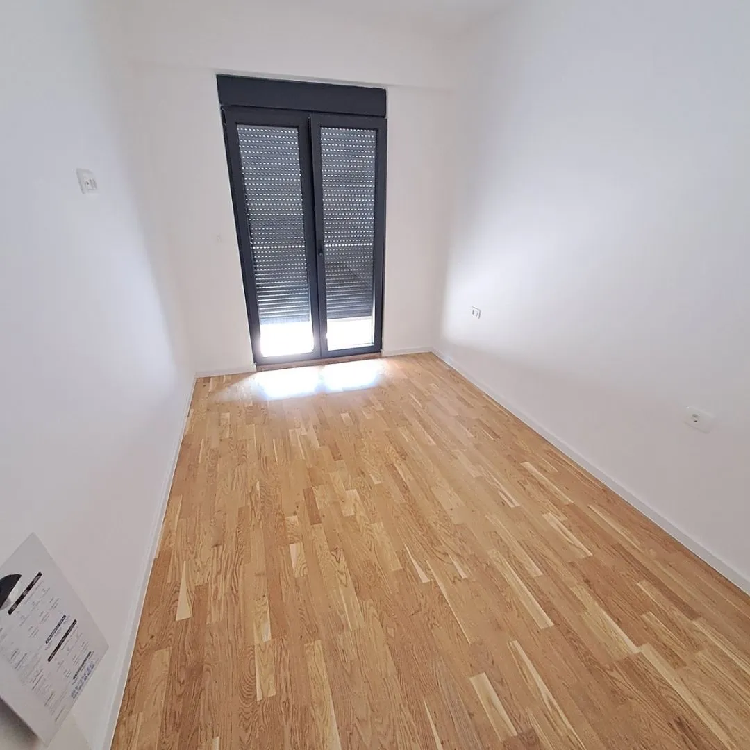 Izdavanje, jednosoban stan, 41m², Stari Aerodrom, Podgorica