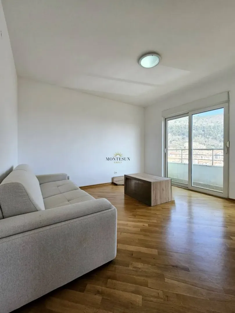 Rent, three bedroom apartment, 140m², Centar, Budva