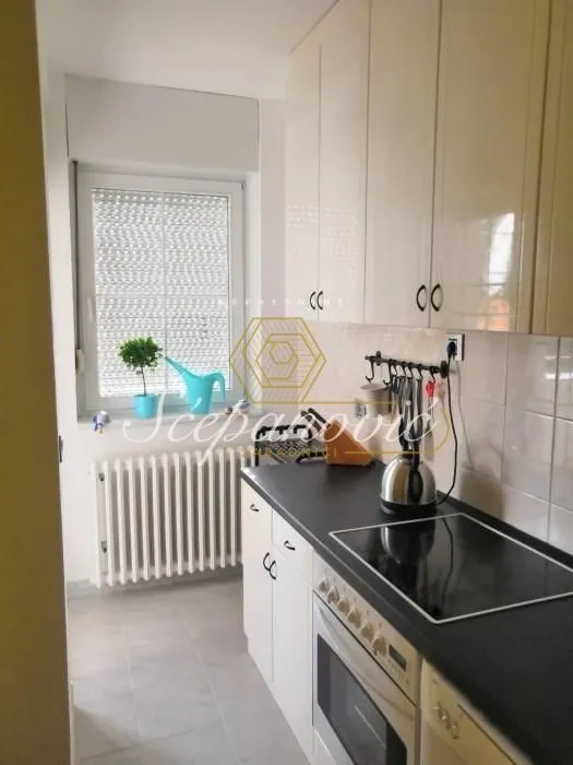 Prodaja, dvosoban stan, 64m², Centar, Novi Sad
